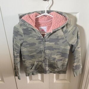 The Children's Place Green Camo Hoodie with Pink Fleece